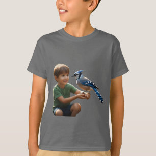 Camiseta Amizade de Penas: Um Menino e Seu Maravilhoso Páss
