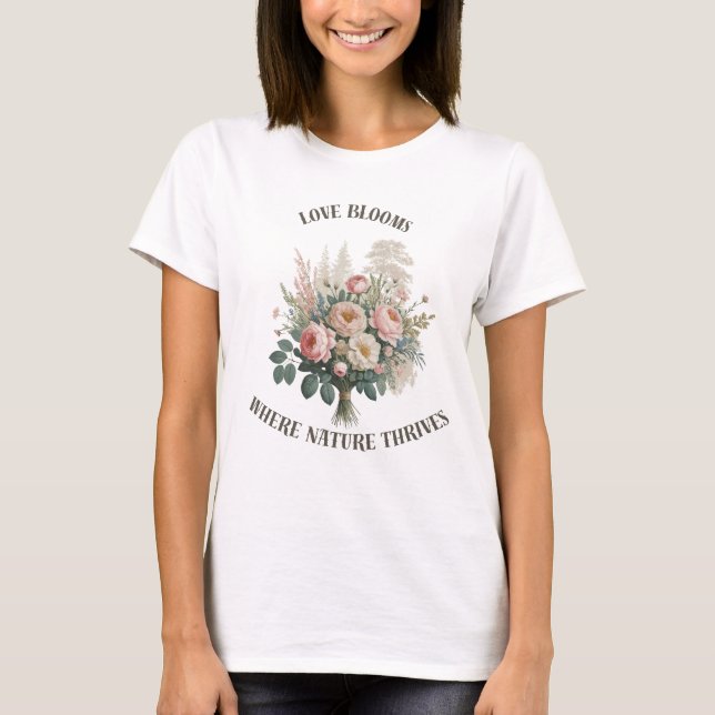 Camiseta Amor Blooms com Natureza (Frente)