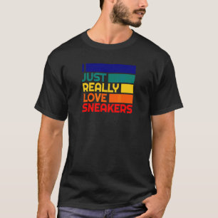 Camiseta Amor Colecionador de Sapatos Tênis Viciado em Têni