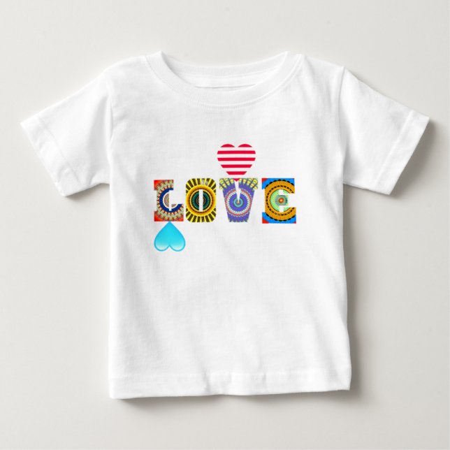 CAMISETA AMOR COM CORAÇÕES (Frente)
