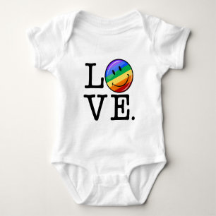 Camiseta Amor com um gay feliz LGBT da bandeira do