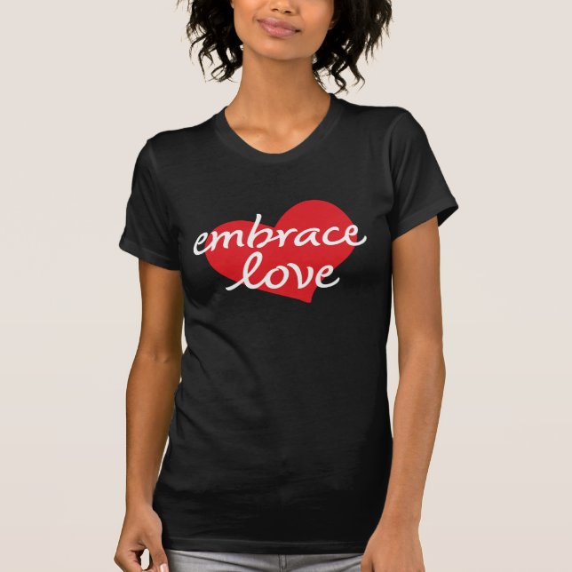Camiseta Amor do abraço de Alice Inoue (Frente)