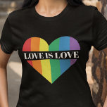 Camiseta Amor é amor coração arco-íris Orgulho LGBTQ T-Shir<br><div class="desc">Uma t-shirt colorida,  com um grande coração com as cores da bandeira do arco-íris LGBTQ,  com a legenda personalizável "Amor é Amor" numa letra branca de todos os bonés. Vista esta camiseta de conscientização de orgulho gay para mostrar ao mundo que você é um orgulhoso membro da comunidade LGBTQ.</div>