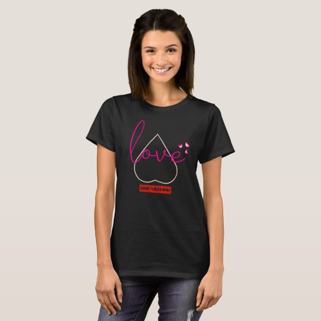 Camiseta Amor e boas vibrações (Frente Completa)
