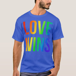 Camiseta Amor ganha o dom da comunidade LGBT da testemun