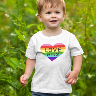 Camiseta Amor ganha Orgulho do Arco-Íris Mês