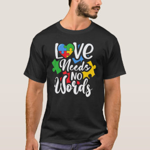 Camiseta Amor Não Precisa de Palavras Flor Conscientização