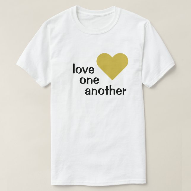 Camiseta amor um ao outro nada ficou entediado (Frente do Design)