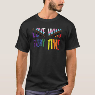 Camiseta Amor vence a cada vez que Lgbtqia+ Rainbow Flag Ga