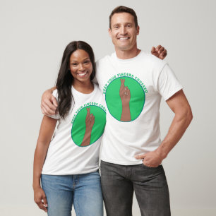 Camiseta Amuleto da Sorte Dedo Cruzado Mão Vintage