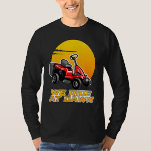 Camiseta Andamos Na Cabeça De Corte Da Máquina De Corte.