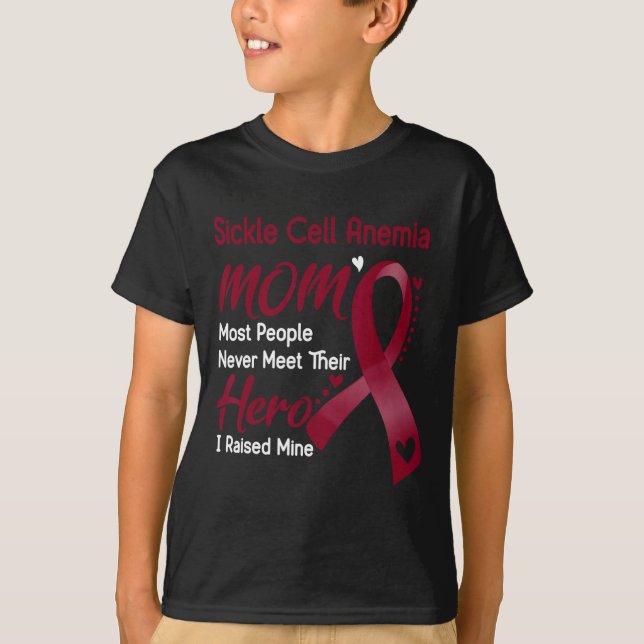 Camiseta Anemia De Células Falsiformes Mãe Eu Criei Mina (Frente)