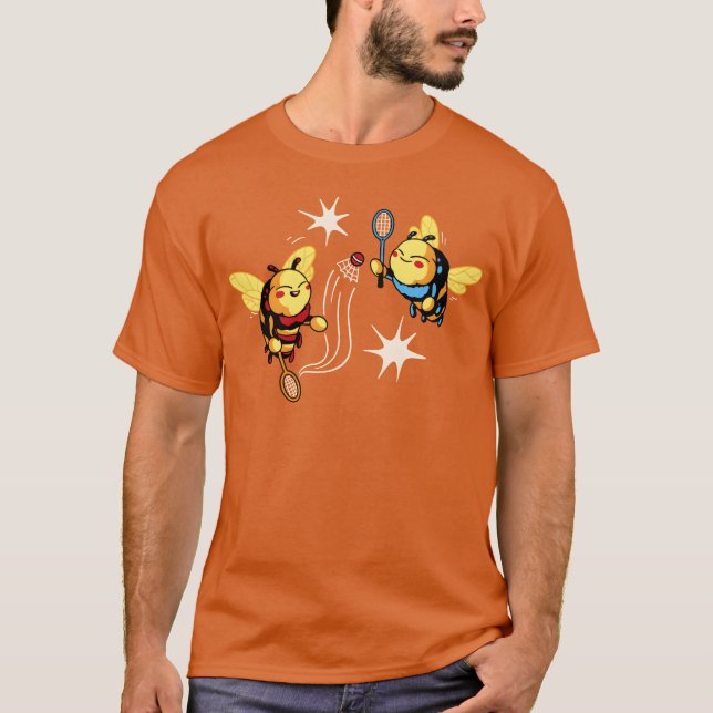 Camiseta Animais Abelhas Jogando Badminton Design Divertido (Frente)