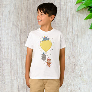 Camiseta Animais de Festa Segurando um Balão