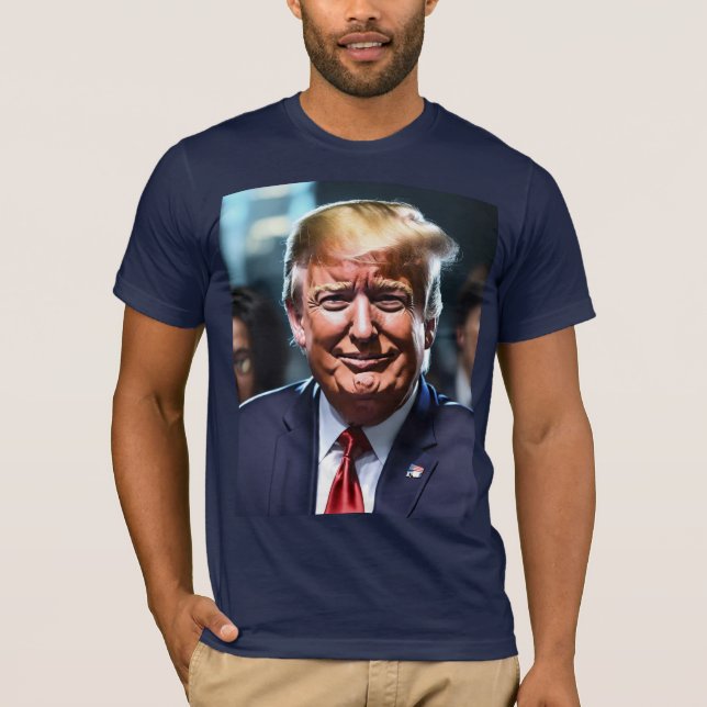 Camiseta "Anime Trump: O Comandante Sorridente (Frente)