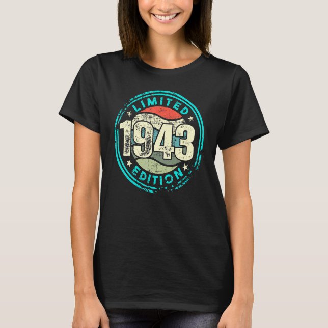 Camiseta Aniversário Com Nascer Em 1943 (Frente)