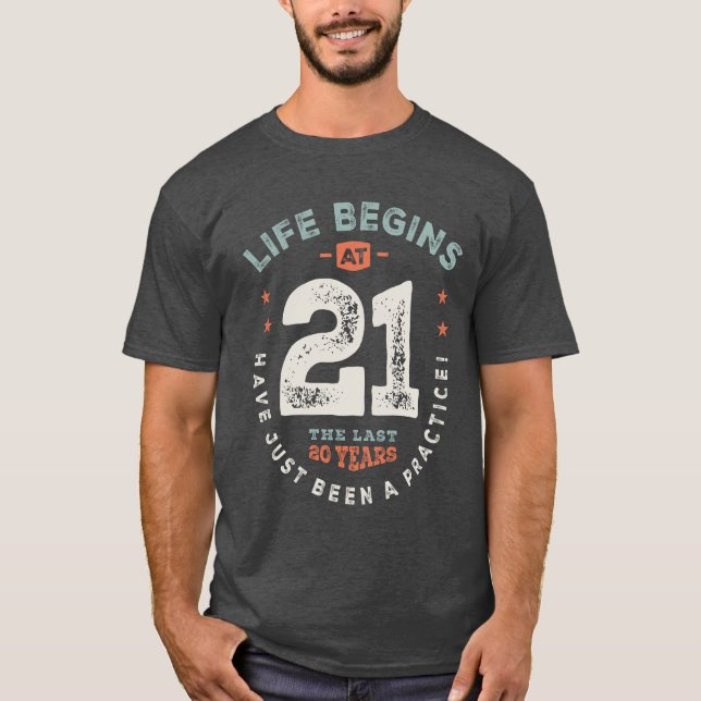 Camiseta aniversário de 21 anos Engraçado Com 21 Anos (Frente)