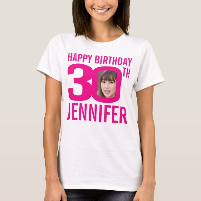 Camiseta aniversário de 30 anos cor-de-rosa e modelo de fot (Frente)