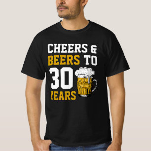 Camiseta aniversário de 30 anos para saudações e cerveja