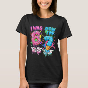 Camiseta Aniversário de 7 anos pingando eu tinha 6 agora eu