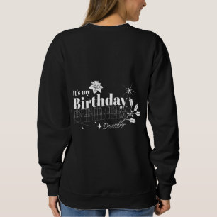 Camiseta Aniversário de Dezembro Minimalista Floral Tipogra
