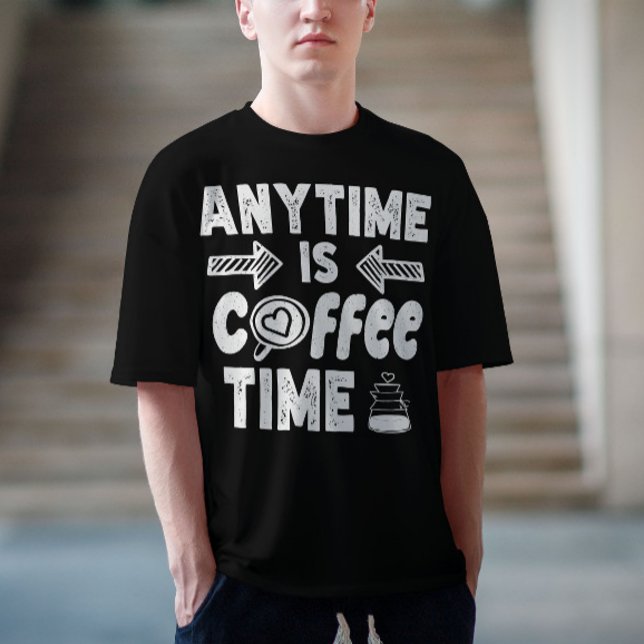 Camiseta Aniversário do Café Time Caffeine Addicto (Criador carregado)