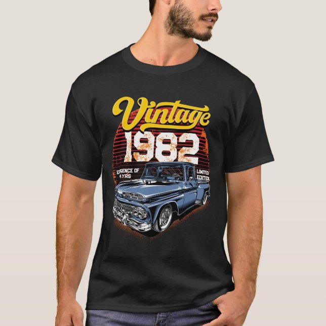 Camiseta Aniversário do Carro vintage de Ano Personalizado  (Frente)