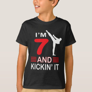 Camiseta Aniversário Presente Artes Marciais Oferecem Garot