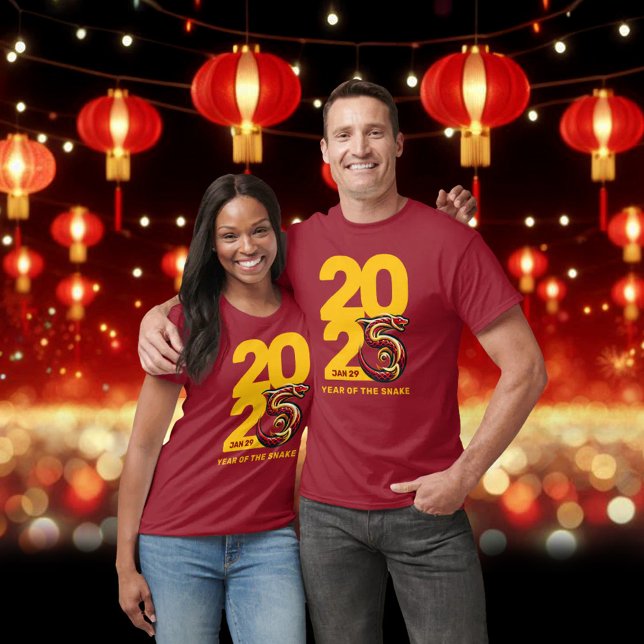 Camiseta Ano Dourado Vermelho do Cobra de 2025 (CNY 2025 Red Shirt Fireworks Lanterns Cover Photo)