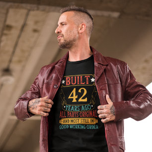 Camiseta Anos Costumados De Aniversário Todos Os Componente