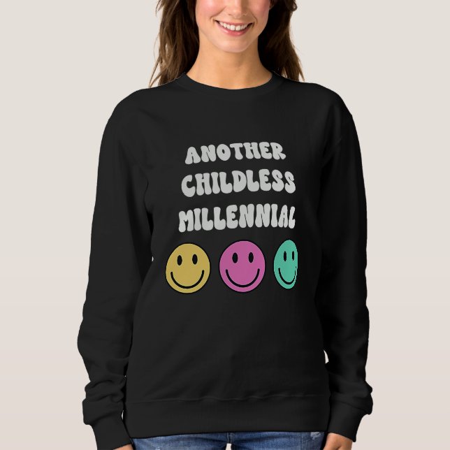 Camiseta Another Childless Millennial Kid Free No Children (Frente)