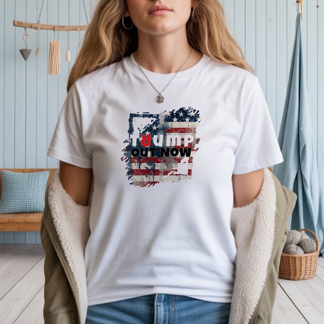 Camiseta Anti trump protest slogan flag (Anti trump protest slogan flag T-Shirt)