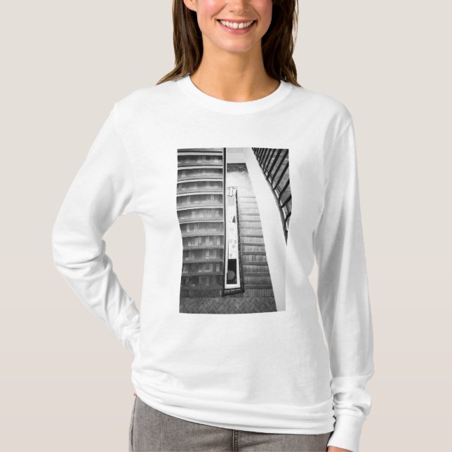 Camiseta Antibes frança, Escadas Museu Picasso (Frente)
