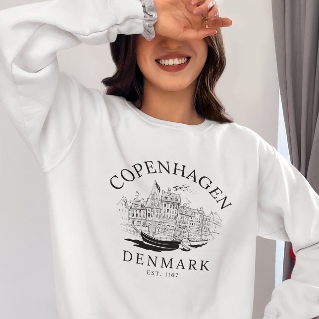 Camiseta Antique Copenhagen Denmark Scenery (Criador carregado)