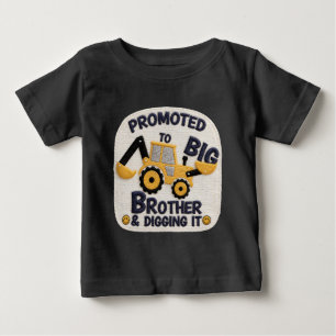 Camiseta anúncio de roupa do irmão mais velho 2026