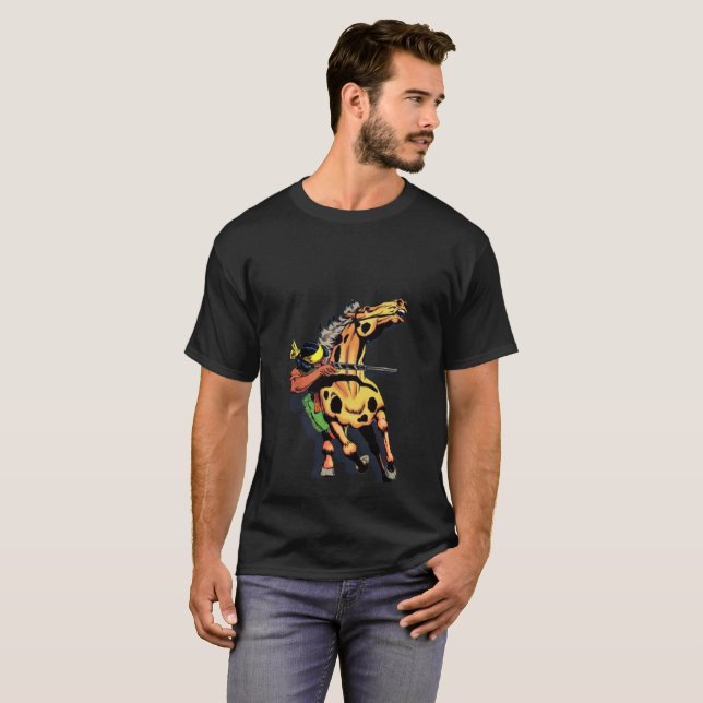 Camiseta Apache Trail 1, Nativo Americano em Horseback (Frente Completa)