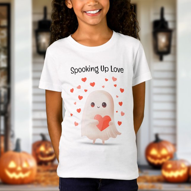 Camiseta Apanhando Amor Fantástico Halloween (Spooking Up Love Cute Ghost Halloween T-Shirt)