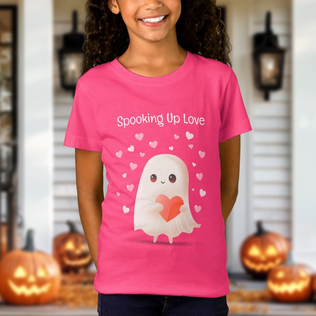 Camiseta Apanhando Amor Fantástico Halloween (Spooking Up Love Cute Ghost Halloween T-Shirt)