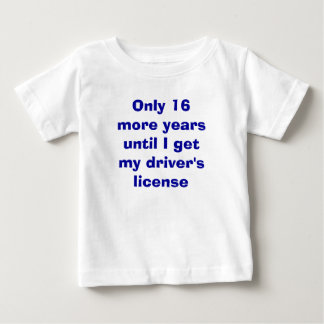 Camiseta Apenas 16 Anos para Carta de Condução