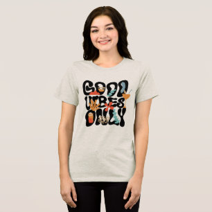 Camiseta Apenas Boas Vibrações Coquetel Tropical Abstrato