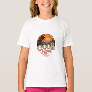 Camiseta Apenas Boas Vibrações Design Retro Pôr do Sol