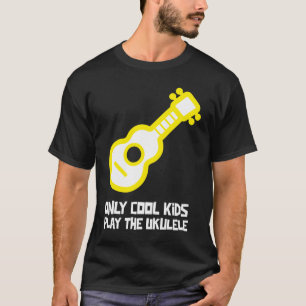 Camiseta Apenas crianças Legal jogam o Ukulele para o jogad