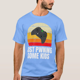 Camiseta Apenas Destruindo Alguns Presentes Engraçados de J