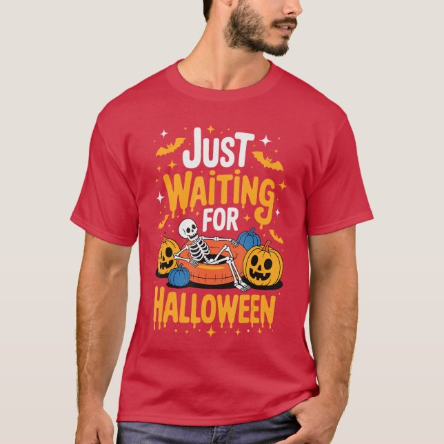 Camiseta Apenas Esperando Pelo Halloween 1 1 2 (Frente)