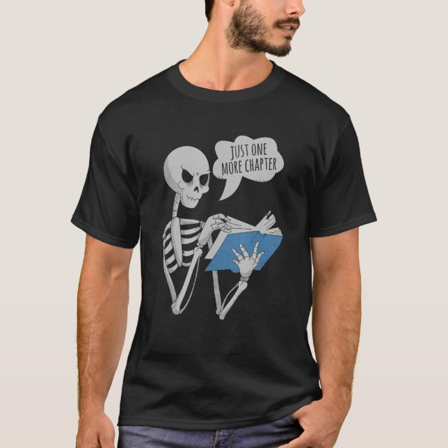 Camiseta Apenas Mais Um Capítulo Skeleton Leitura Re (Frente)