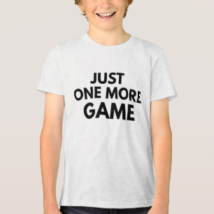 CAMISETA APENAS MAIS UM JOGO TYPOGRAFIA PRETA DE JOGADOR EN