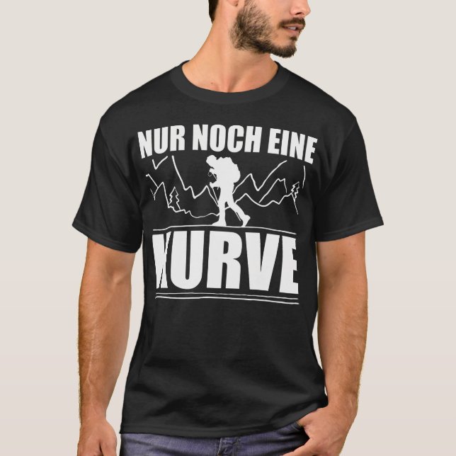 Camiseta Apenas Mais Uma Curva Hiking And (Frente)