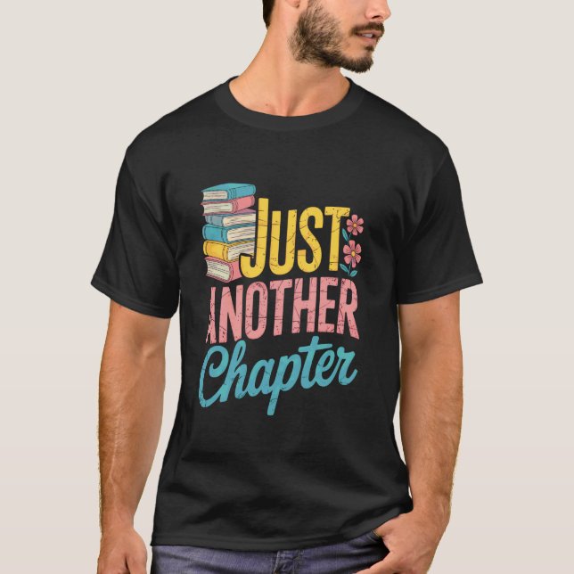 Camiseta Apenas Outro Capítulo Presentes Para Amantes De Li (Frente)