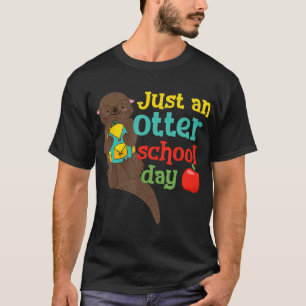 Camiseta Apenas Um Dia De Escola Engraçado É O Primeiro D