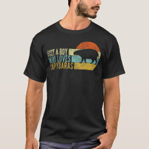 Camiseta Apenas Um Menino Que Ama Capybaras Capybara Retro